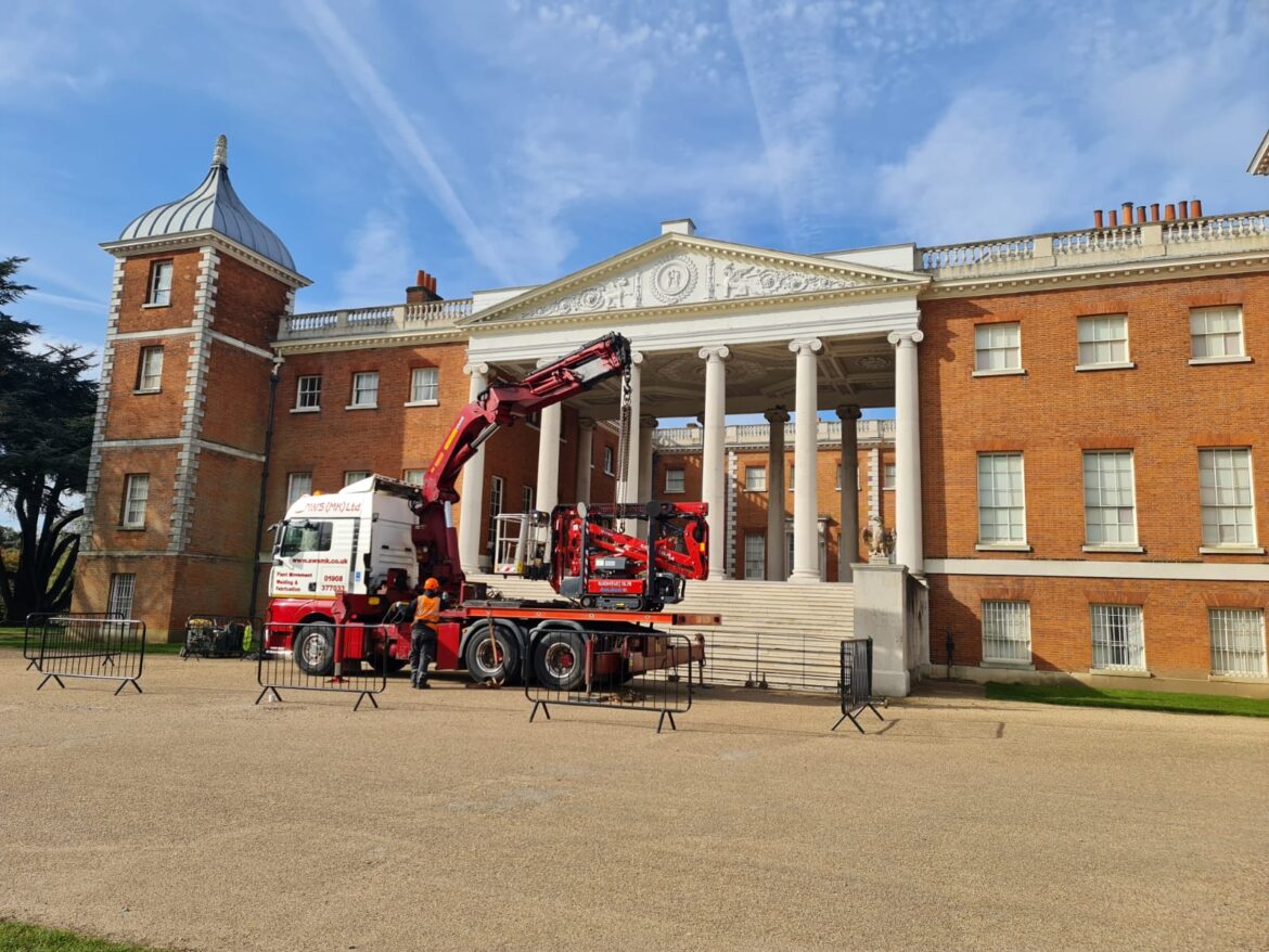 Our Hinowa 1570 at work on a country estate…