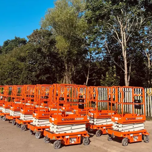 Self-propelled electric scissor lifts for warehouses pic 2